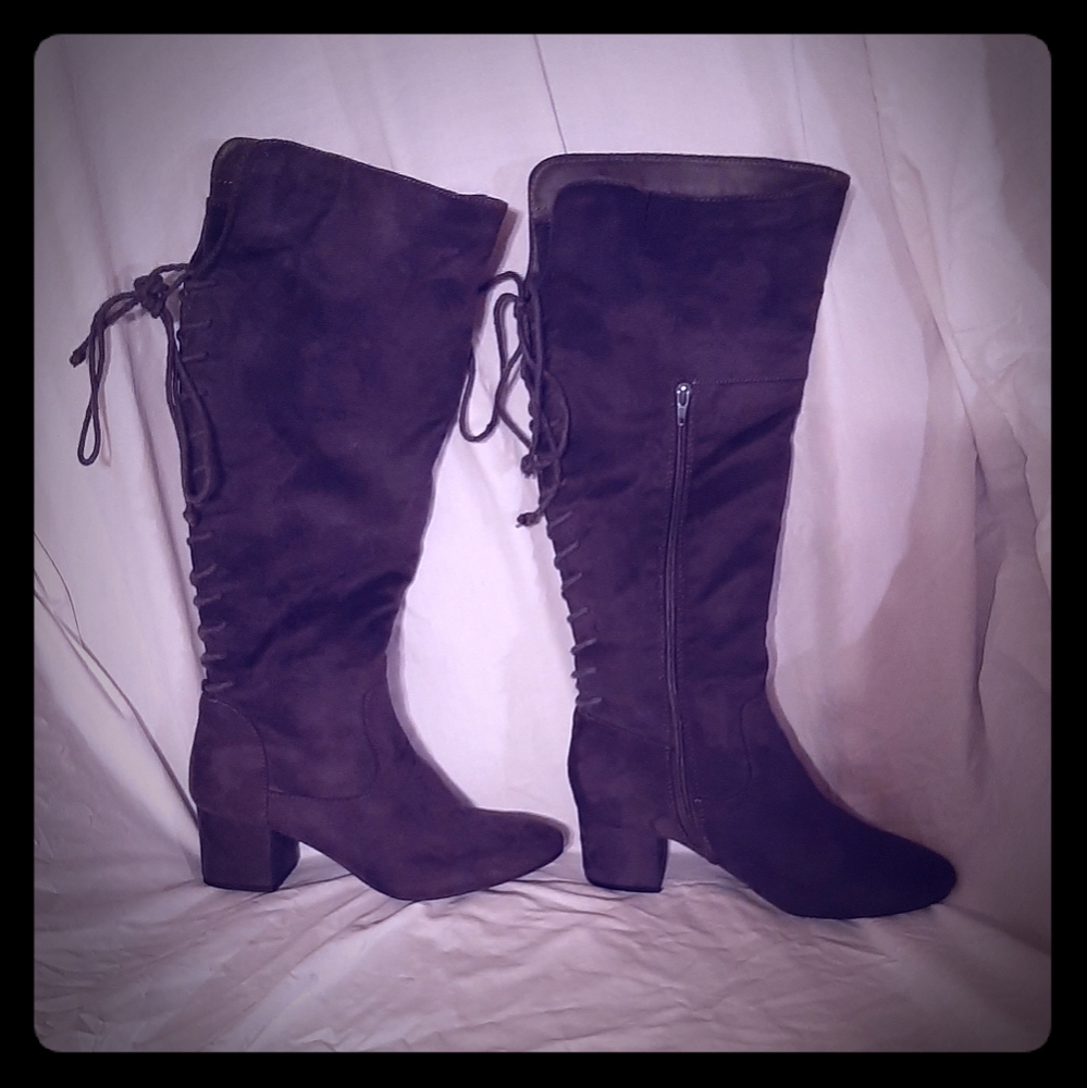 Gray boots size 9